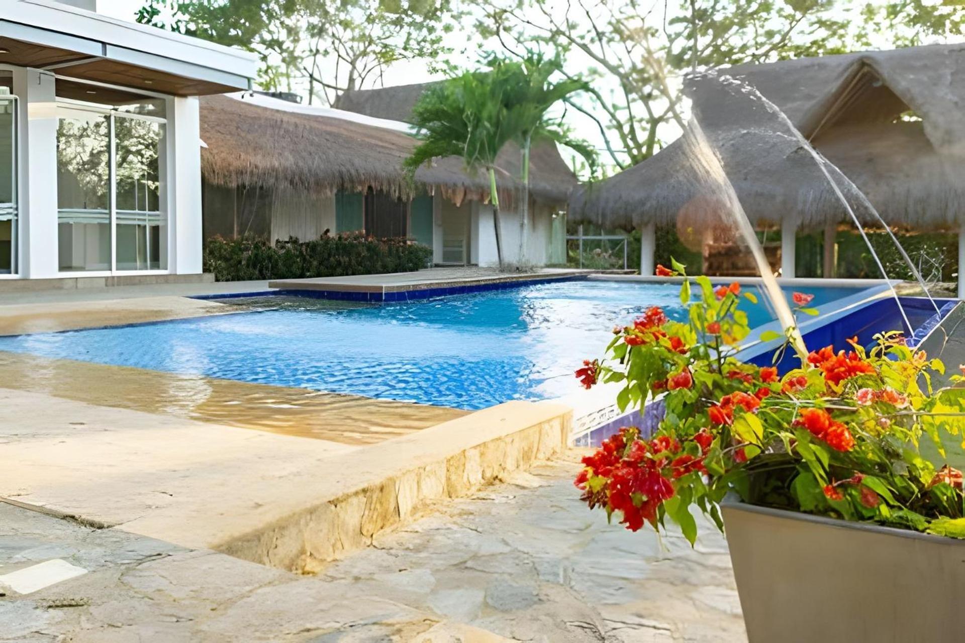 Modern & Fresh | Arroyito W/pool & Barbecue